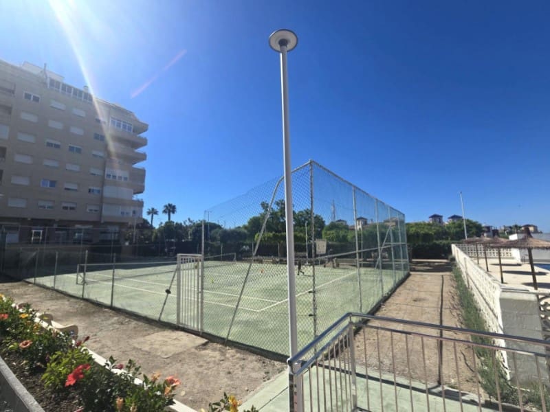3 sypialnia Apartament na sprzedaż w Torrevieja z basenem - 220 000 € (Ref: 9894149)
