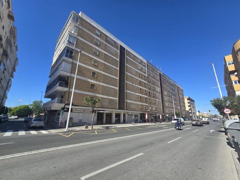 3 sypialnia Apartament na sprzedaż w Torrevieja z basenem - 220 000 € (Ref: 9894149)