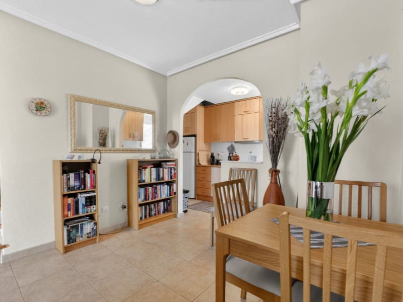 Apartamento de 2 habitaciones en Aguas Nuevas en venta - 185.000 € (Ref: 9896612)