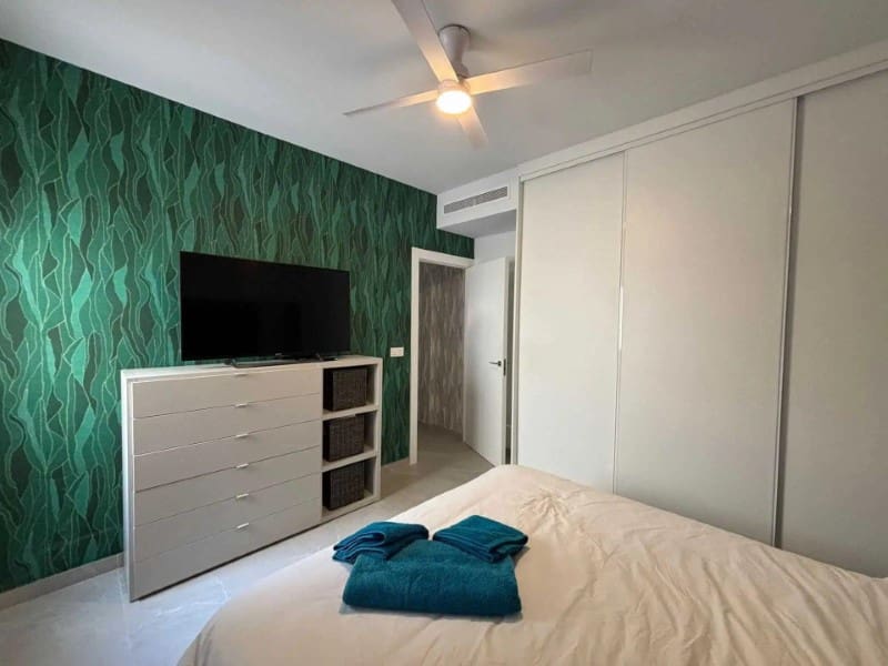 3 sypialnia Penthouse na sprzedaż w Torrevieja z basenem - 399 000 € (Ref: 9899404)
