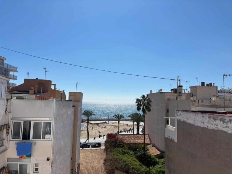 3 sypialnia Penthouse na sprzedaż w Torrevieja z basenem - 399 000 € (Ref: 9899404)