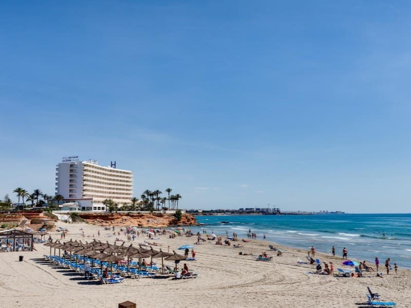 3 Zimmer Haus zu verkaufen in Orihuela Costa mit Pool - 325.000 € (Ref: 9899406)