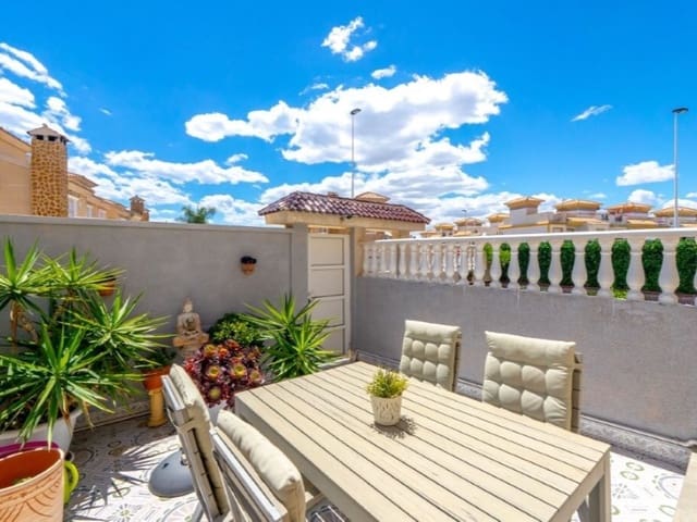 2 quarto Casa em Banda para venda em Puerto Deportivo, Torrevieja com piscina - 219 000 € (Ref: 9904302)