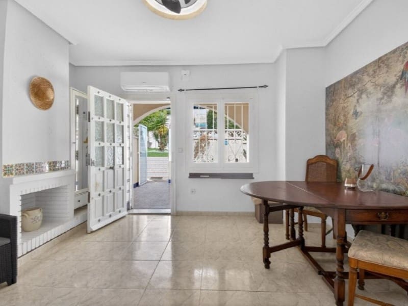 4 soveværelse Byhus til salg i Los Altos med swimmingpool - € 179.000 (Ref: 9904303)