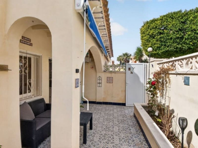 4 soveværelse Byhus til salg i Los Altos med swimmingpool - € 179.000 (Ref: 9904303)
