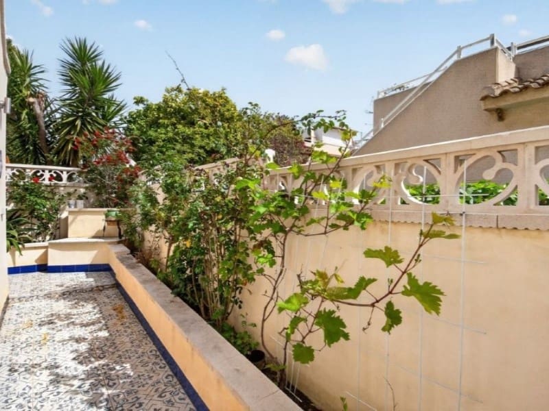 4 soveværelse Byhus til salg i Los Altos med swimmingpool - € 179.000 (Ref: 9904303)