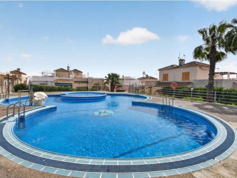 4 soveværelse Byhus til salg i Los Altos med swimmingpool - € 179.000 (Ref: 9904303)
