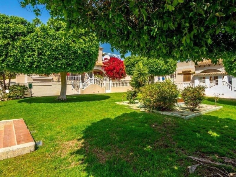 4 soveværelse Byhus til salg i Los Altos med swimmingpool - € 179.000 (Ref: 9904303)