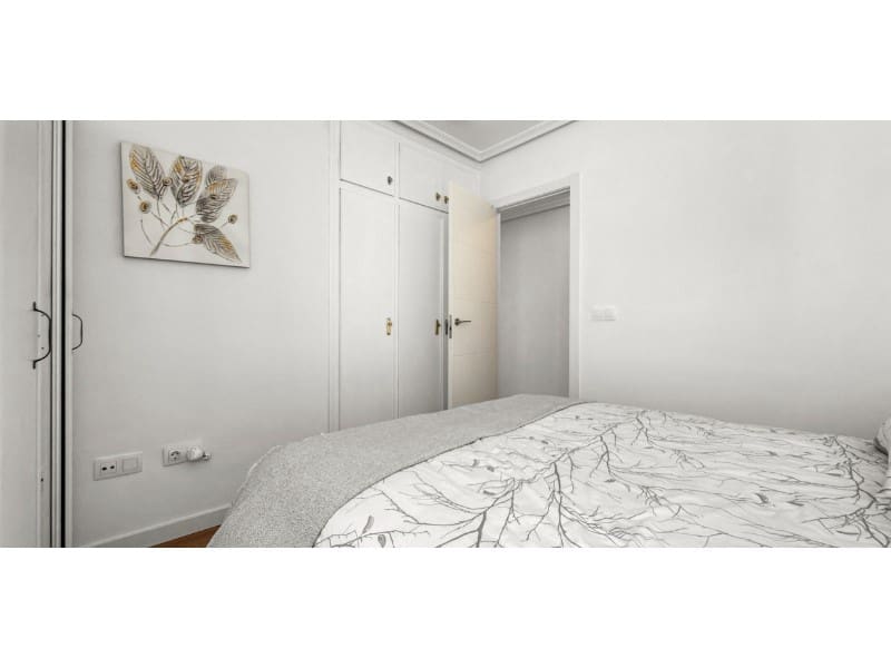 2 sypialnia Apartament na sprzedaż w Torrevieja - 149 000 € (Ref: 9904304)