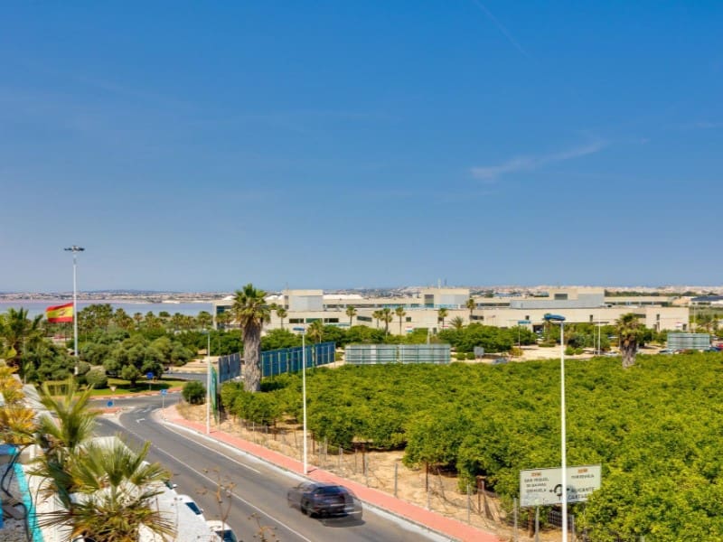 3 camera da letto Casa in vendita in Torrevieja con piscina - 315.000 € (Rif: 9904305)