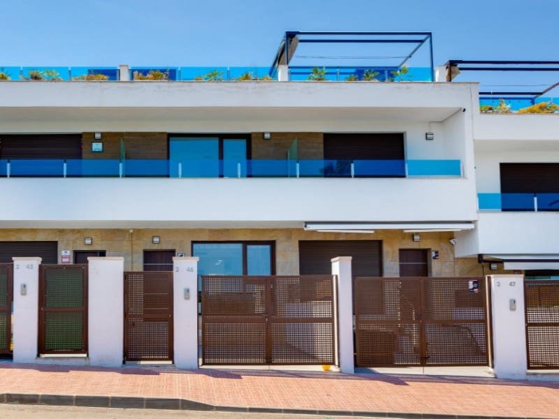 3 camera da letto Casa in vendita in Torrevieja con piscina - 315.000 € (Rif: 9904305)