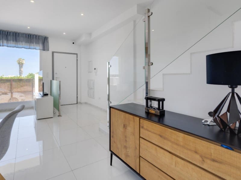 3 camera da letto Casa in vendita in Torrevieja con piscina - 315.000 € (Rif: 9904305)