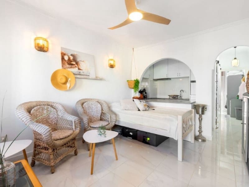 1 sovrum Lägenhet till salu i Torrevieja - 139 000 € (Ref: 9904307)