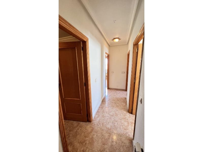 4 makuuhuone Paritalo myytävänä paikassa Torrevieja - 425 000 € (Ref: 9904308)
