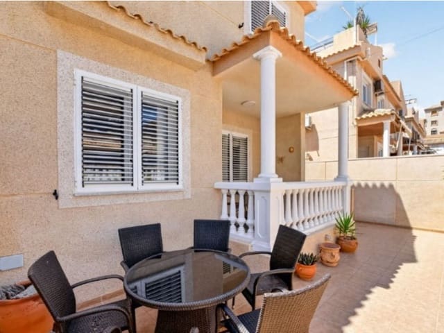 Casa de 3 habitaciones en Gaspar Perelló, Torrevieja en venta - 395.000 € (Ref: 9904309)