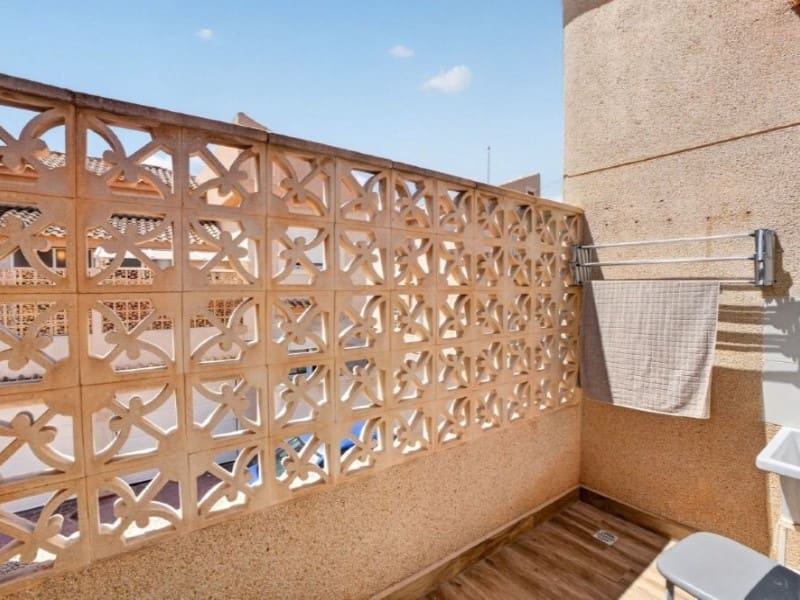 Casa de 3 habitaciones en La Mata en venta - 395.000 € (Ref: 9904309)