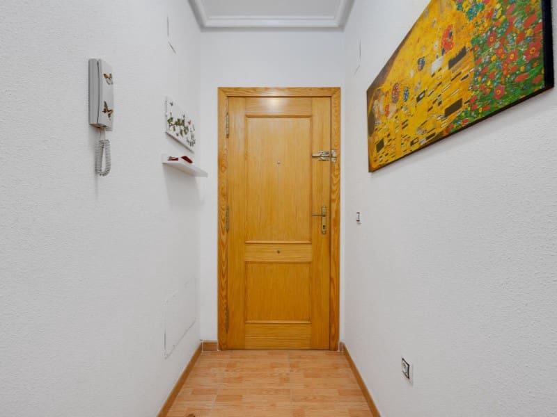 2 Zimmer Apartment zu verkaufen in Torrevieja - 139.990 € (Ref: 9904312)