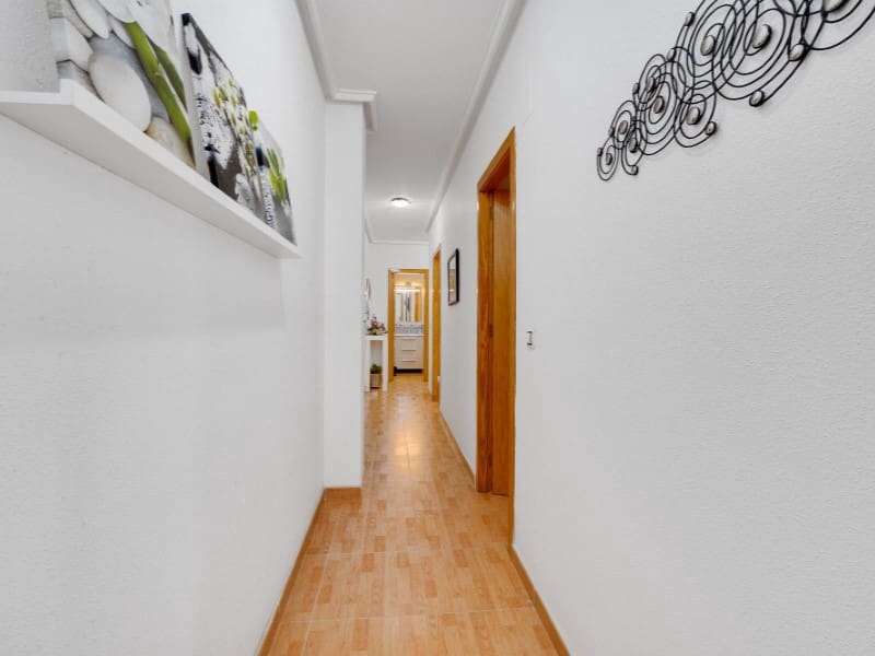 2 Zimmer Apartment zu verkaufen in Torrevieja - 139.990 € (Ref: 9904312)