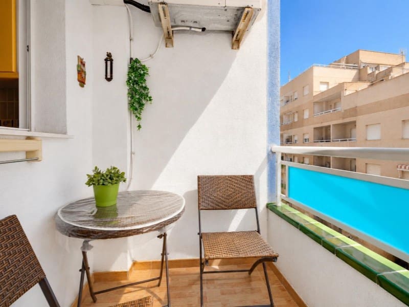 2 Zimmer Apartment zu verkaufen in Torrevieja - 139.990 € (Ref: 9904312)