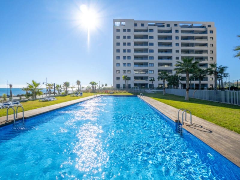 3 sovrum Takvåning till salu i Punta Prima - 765 000 € (Ref: 9907021)