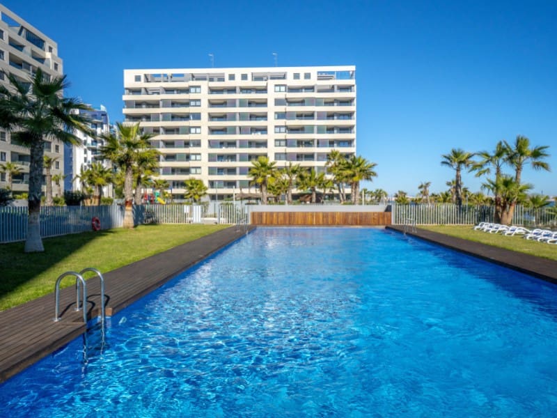 3 sovrum Takvåning till salu i Punta Prima - 765 000 € (Ref: 9907021)