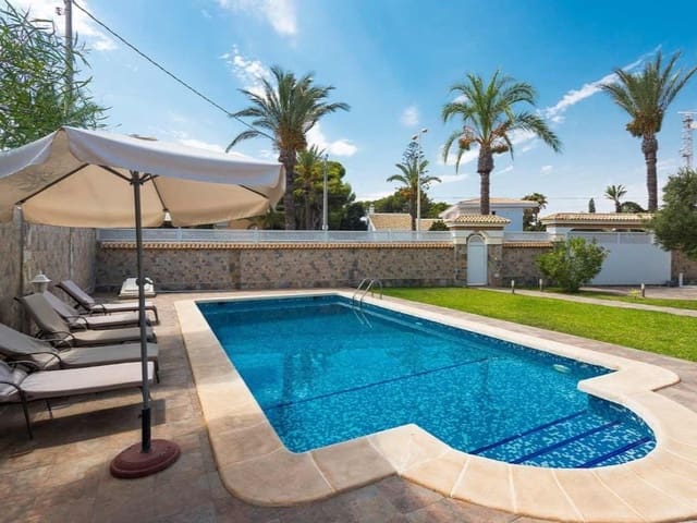 Chalet de 5 habitaciones en Lomas de Cabo Roig - Los Dolses, Orihuela en venta con piscina garaje - 1.250.000 € (Ref: 9907022)
