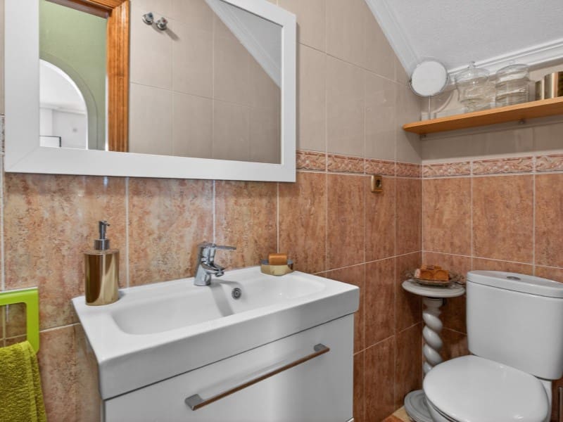 2 bedroom Villa for sale in Orihuela Costa - € 239,000 (Ref: 9907023)