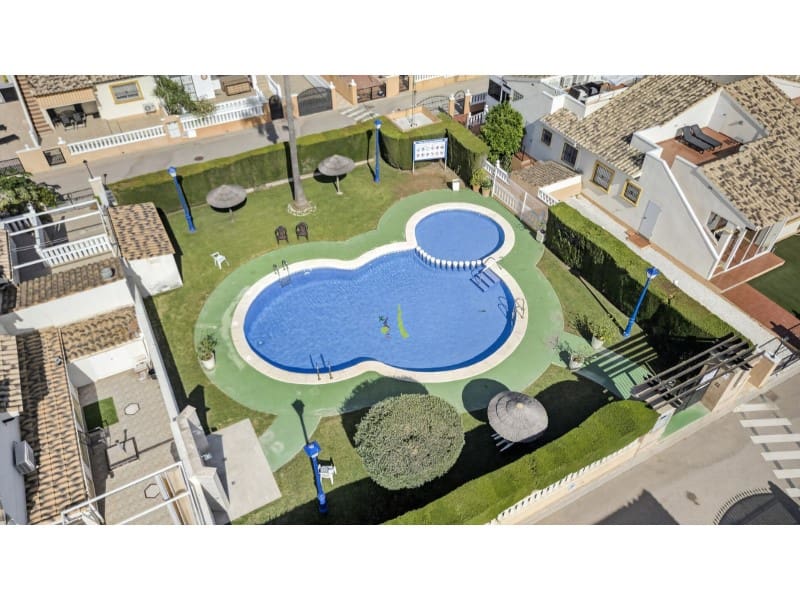 2 bedroom Villa for sale in Orihuela Costa - € 239,000 (Ref: 9907023)
