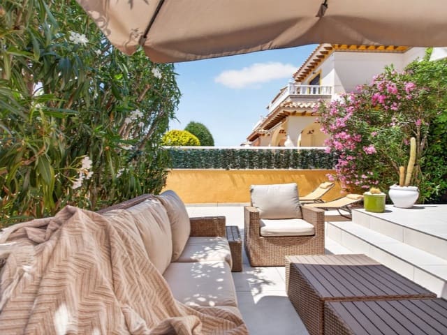 2 bedroom Villa for sale in Lomas de Cabo Roig - Los Dolses, Orihuela - € 239,000 (Ref: 9907023)