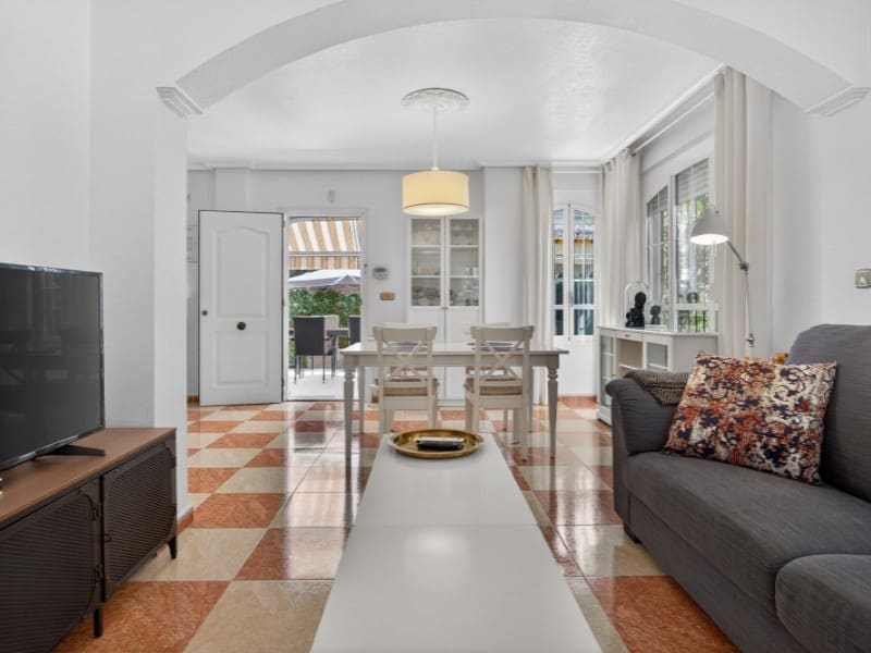 2 bedroom Villa for sale in Orihuela Costa - € 239,000 (Ref: 9907023)