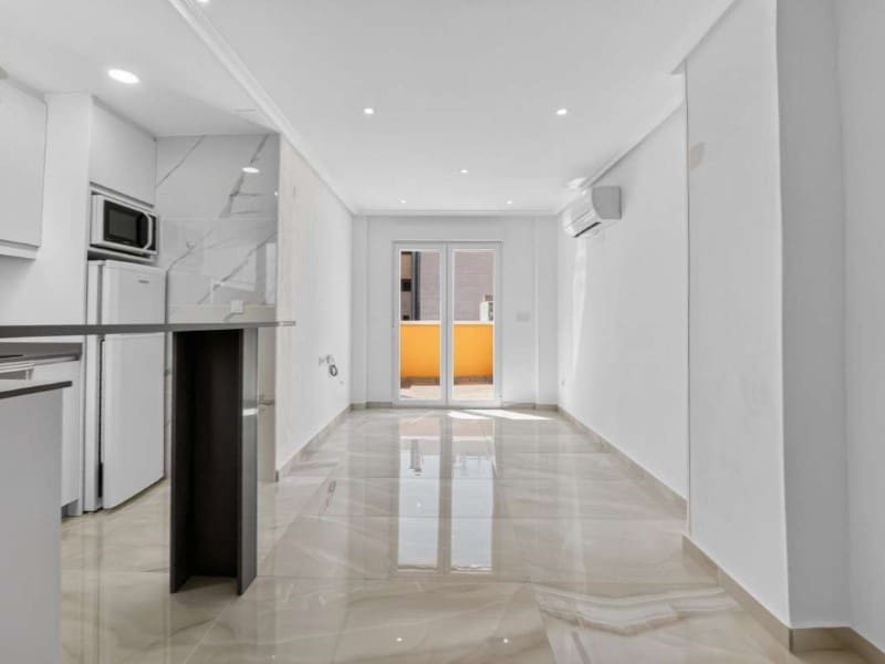 2 soverom Leilighet til salgs i Torrevieja - € 198 900 (Ref: 9907024)