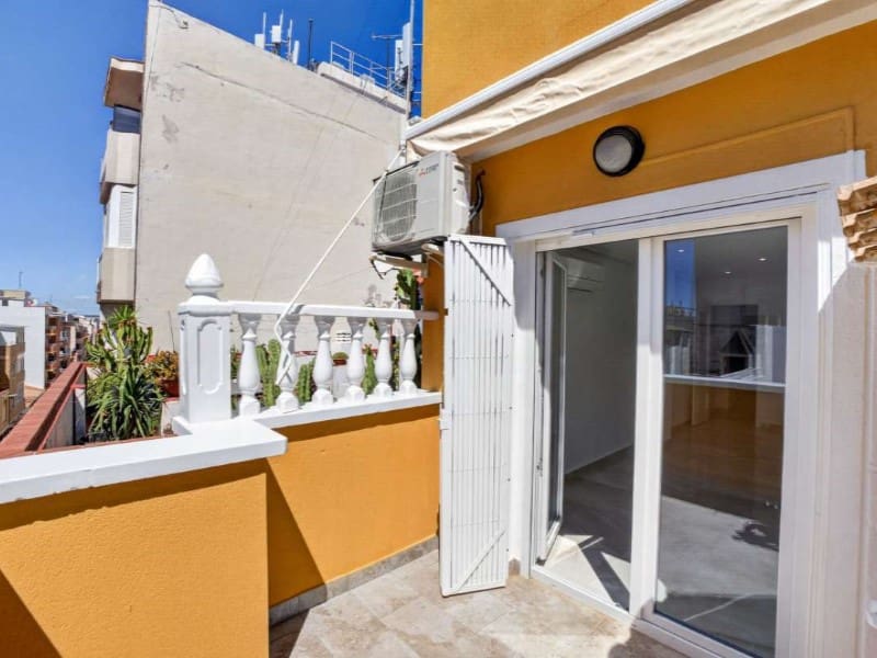 2 soverom Leilighet til salgs i Torrevieja - € 198 900 (Ref: 9907024)