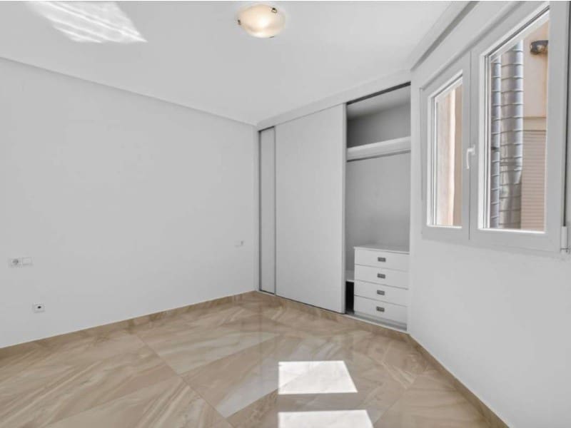 2 soverom Leilighet til salgs i Torrevieja - € 198 900 (Ref: 9907024)