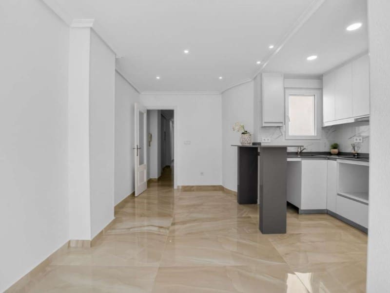 2 soverom Leilighet til salgs i Torrevieja - € 198 900 (Ref: 9907024)
