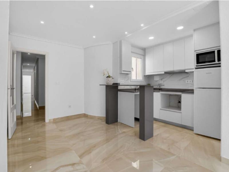 2 soverom Leilighet til salgs i Torrevieja - € 198 900 (Ref: 9907024)