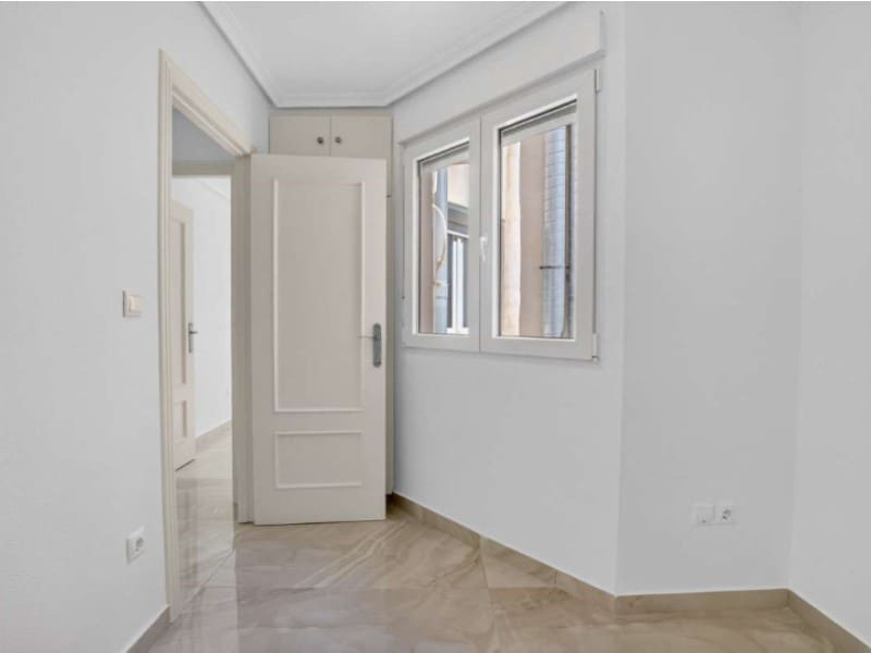 2 soverom Leilighet til salgs i Torrevieja - € 198 900 (Ref: 9907024)