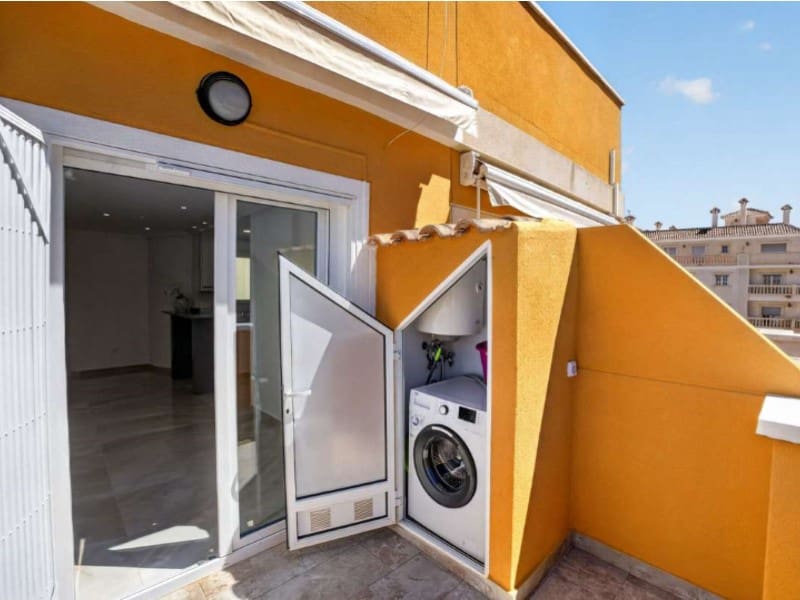 2 soverom Leilighet til salgs i Torrevieja - € 198 900 (Ref: 9907024)