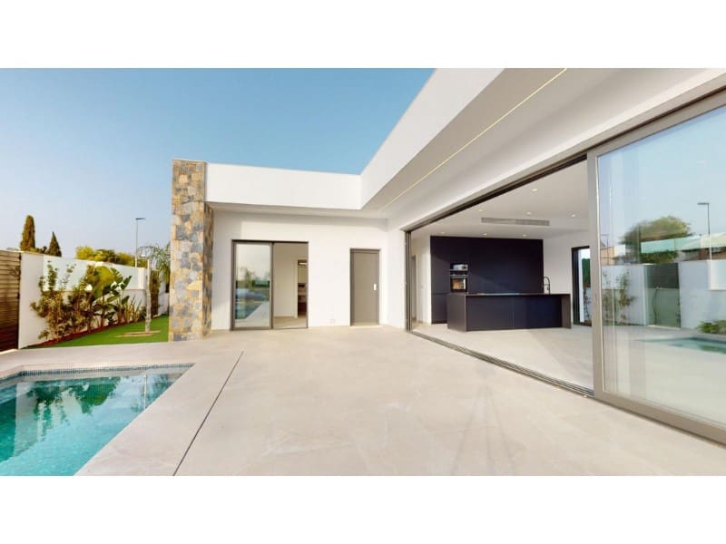 3 bedroom Villa for sale in Los Alcazares with pool - € 739,900 (Ref: 9907028)