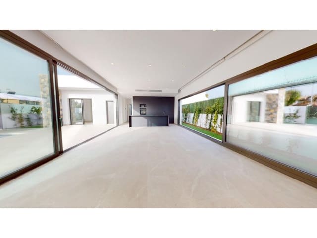 3 bedroom Villa for sale in Los Narejos - Punta Calera, Los Alcázares with pool - € 739,900 (Ref: 9907028)
