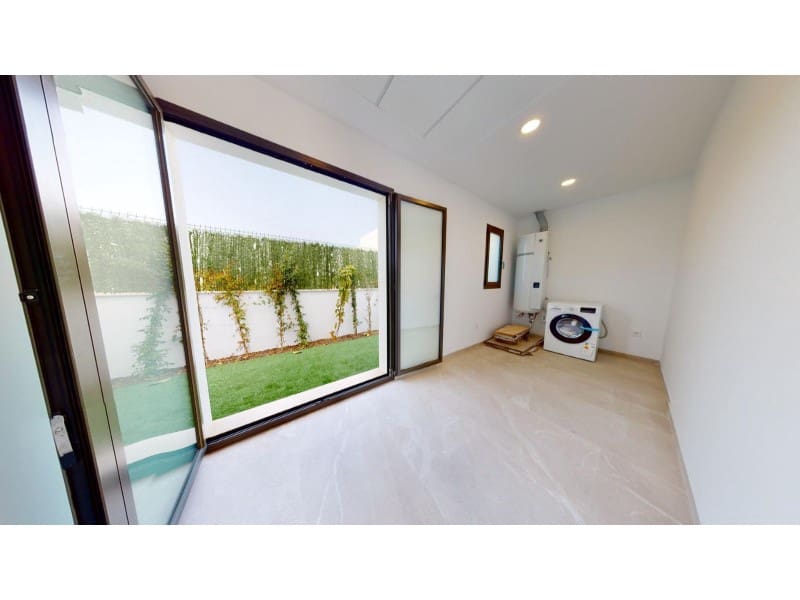3 bedroom Villa for sale in Los Alcazares with pool - € 739,900 (Ref: 9907028)