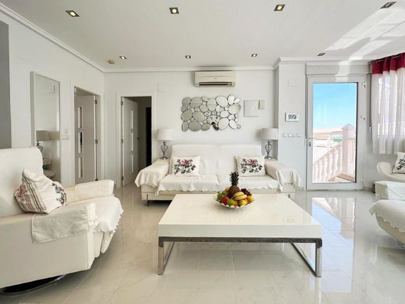 4 soveværelse Villa til salg i San Miguel de Salinas med swimmingpool - € 335.000 (Ref: 9910746)