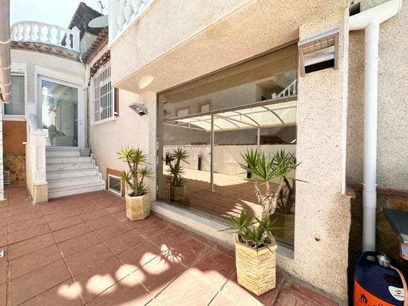 4 soveværelse Villa til salg i San Miguel de Salinas med swimmingpool - € 335.000 (Ref: 9910746)