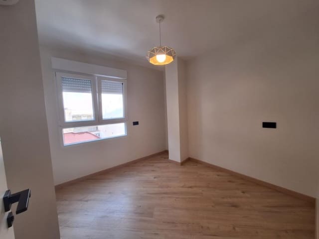 3 makuuhuone Huoneisto myytävänä paikassa Playa de los Locos, Torrevieja - 257 000 € (Ref: 9910748)