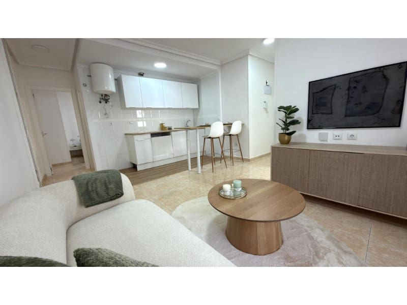 2 chambre Appartement à vendre à Torrevieja - 144 000 € (Ref: 9910750)