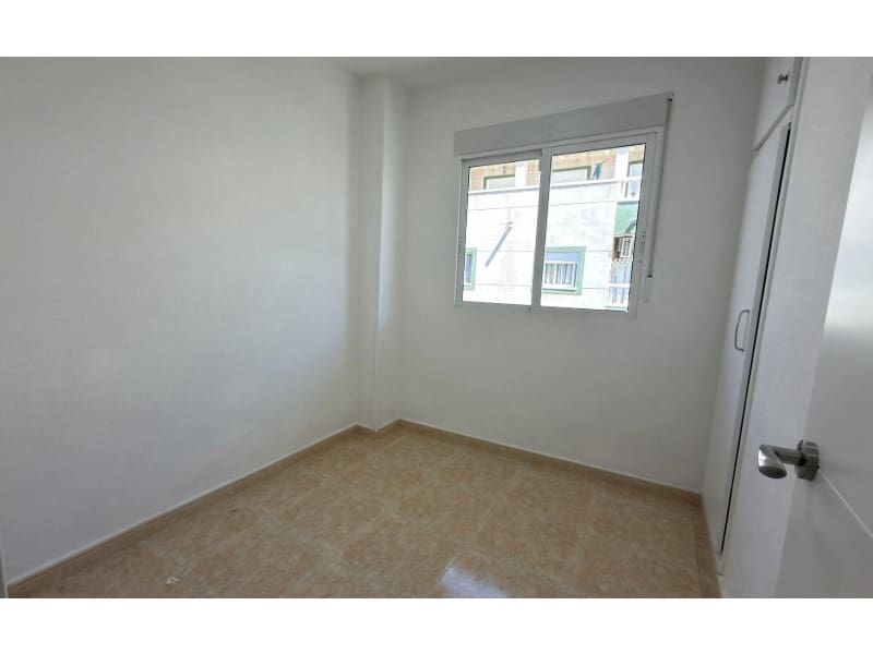 2 chambre Appartement à vendre à Torrevieja - 144 000 € (Ref: 9910750)