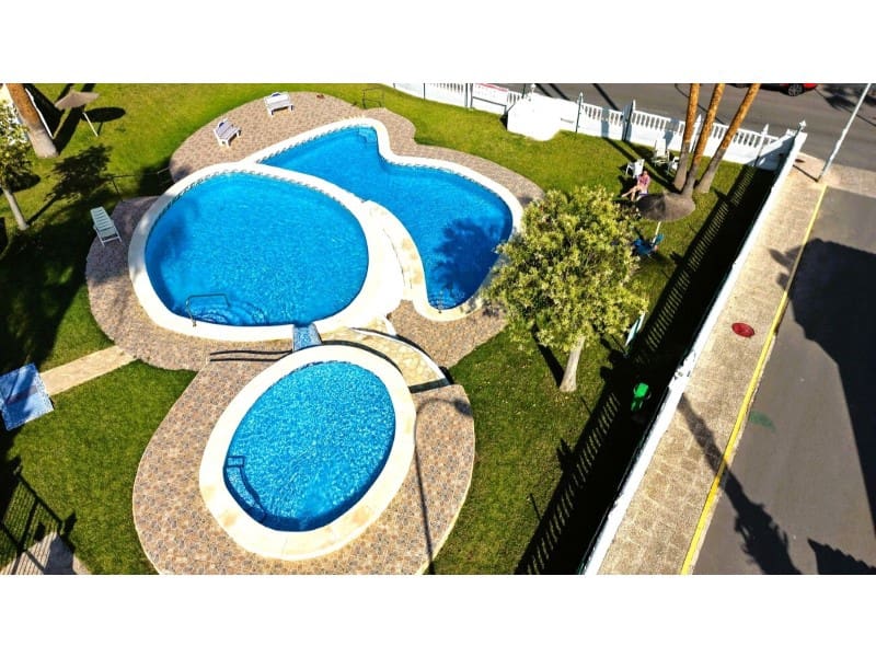 4 quarto Casa em Banda para venda em Orihuela Costa - 295 000 € (Ref: 9910751)