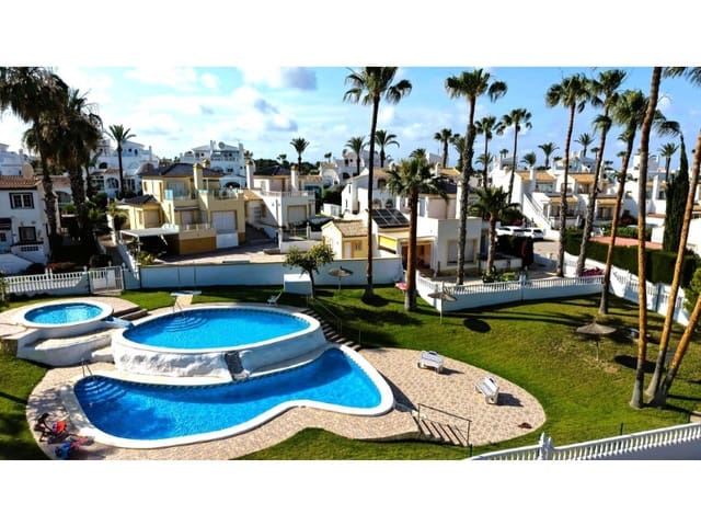4 quarto Casa em Banda para venda em Villamartin, Orihuela - 295 000 € (Ref: 9910751)