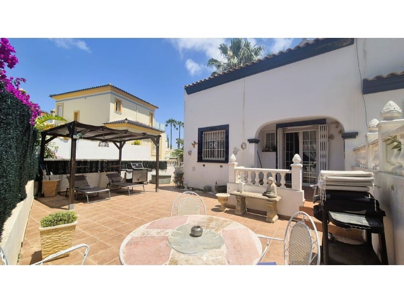 4 quarto Casa em Banda para venda em Orihuela Costa - 295 000 € (Ref: 9910751)