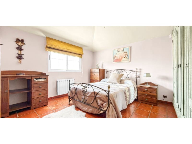 5 bedroom Villa for sale in La Mata with pool garage - € 950,000 (Ref: 9912830)