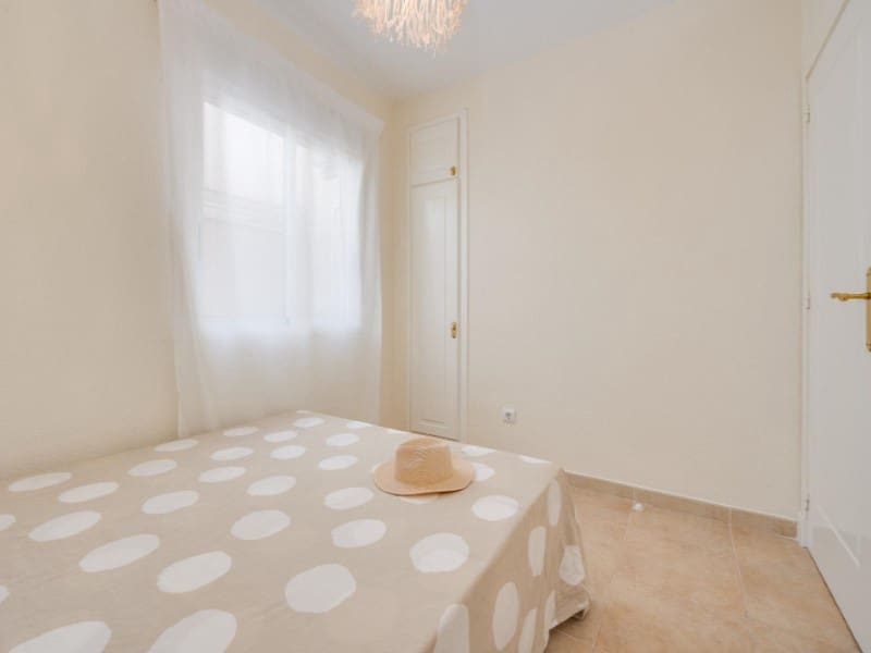 2 sypialnia Bungalow na sprzedaż w Torrevieja z basenem - 179 900 € (Ref: 9912831)